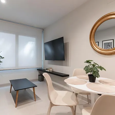Laurel-Mintystay Apartments Madrid Exterior photo
